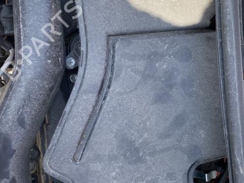 Air filter box PEUGEOT 108 1.0 VTi 72 B000999580