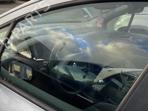 front-left-door-window-peugeot-307-3ac-2000-2001-2002-2003-2004-2005-2006-2007-2008-2009-2010-2011-2012-31977723 main image