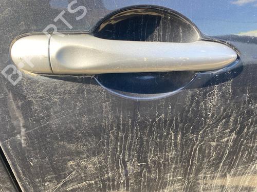 front-right-exterior-door-handle-renault-megane-iii-hatchback-bz01_-b3_-2008-39631319 main image