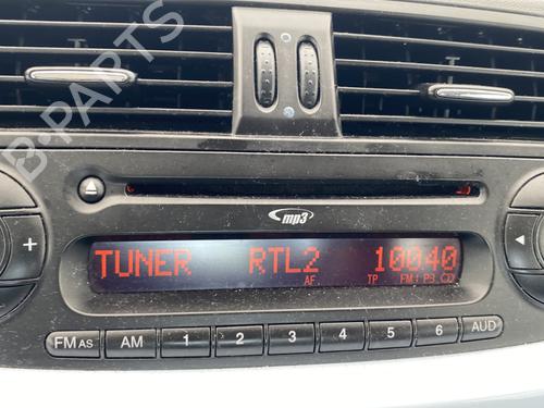 Used Radio FIAT 500 (312_) 1.3 D Multijet (312AXB1A) (75 hp) 26618214