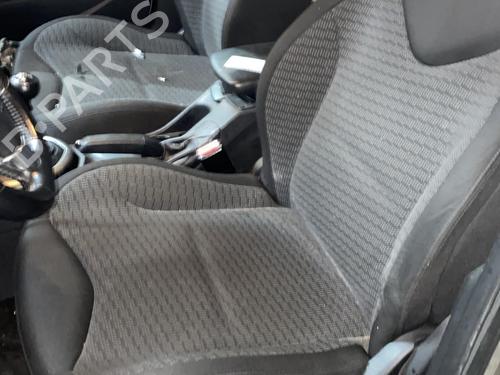 Used Left front seat PEUGEOT 308 I (4A_, 4C_) 1.6 HDi (92 hp) 30861017