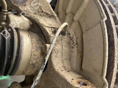 Used Left front steering knuckle SUZUKI GRAND VITARA II (JT, TE, TD) 1.9 DDiS All-wheel Drive (JT419, TD44, JB419WD, JB419XD,... (129 hp) 31951051