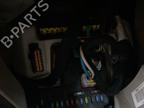 Used Fuse box Fuse box 37279273 37279273