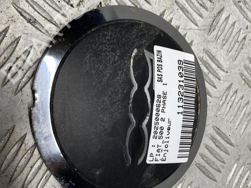 Used Hub cap FIAT 500 (312_) 1.2 (312AXA1A) (69 hp) 29464880