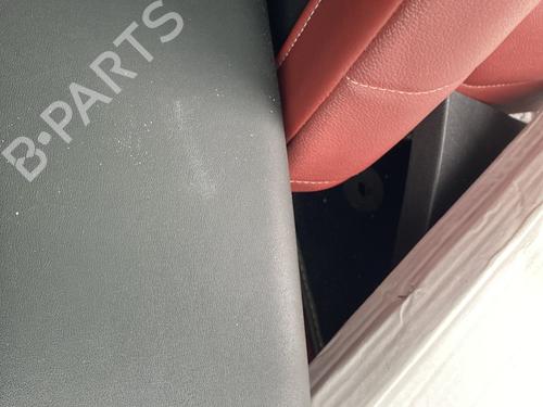 Used Armrest / Center console Armrest / Center console CITROËN C4 III (BA_, BB_, BC_) ë-C4 (BCZKXC, BZCKSC) (136 hp) 29450477 29450477