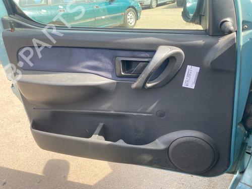 Used Front left panel Front left panel 35960877 35960877