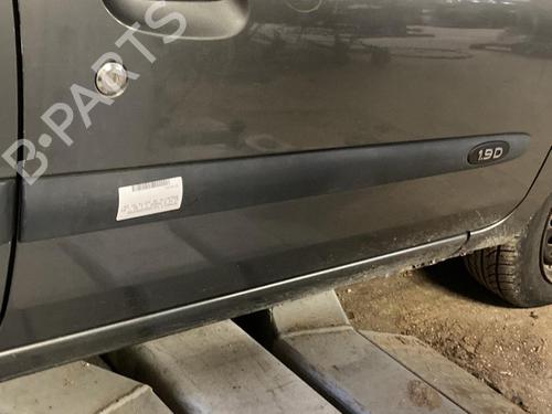 Dørlist RENAULT CLIO II (BB_, CB_) 1.9 D (B/CB0E, BB0J) (64 hp) 22115065