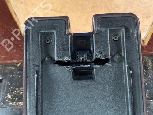 Used Armrest / Center console Armrest / Center console JEEP CHEROKEE (XJ) 2.1 TD (87 hp) 32439578 32439578