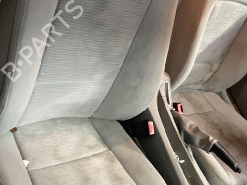 Used Right front seat Right front seat BMW 1 (E81) 116 d (116 hp) 21835514 21835514