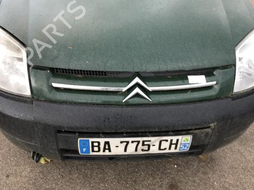 Used Grille CITROËN BERLINGO / BERLINGO FIRST Box Body/MPV (M_) 1.6 HDI 75 (MB9HW) (75 hp) 22114422