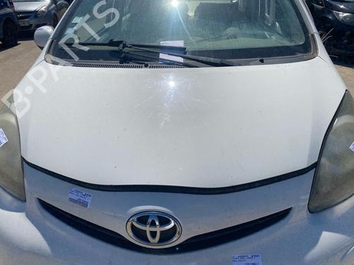 hood-toyota-aygo-_b1_-2005-2006-2007-2008-2009-2010-2011-2012-2013-2014-37078669 main image