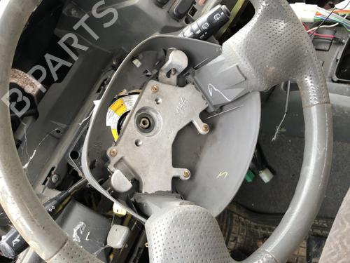Used Steering wheel SUZUKI GRAND VITARA I (FT, HT) 2.0 TD 4x4 (SQ420D) (87 hp) 22127164