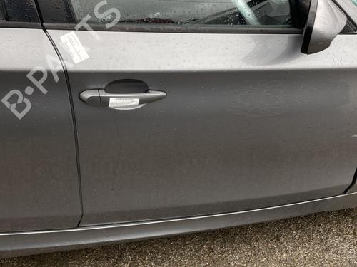 Dør høyre foran BMW 1 (E87) 118 d (143 hp) 22115479