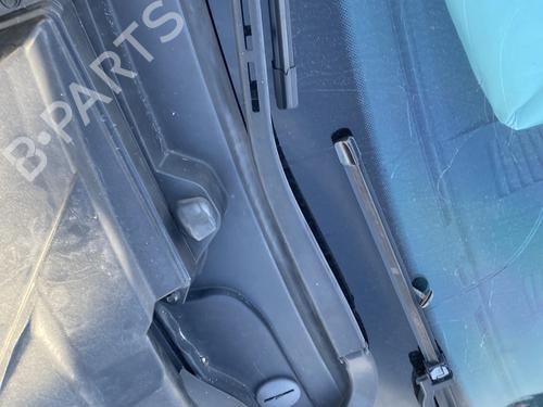 Used Front windshield wiper arm BMW 3 Coupe (E92) 325 d (211 hp) 29325248