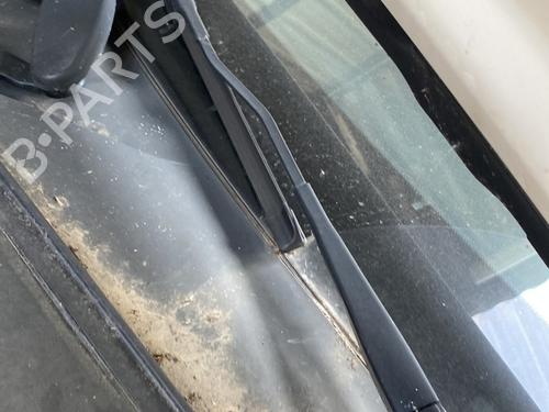 Used Front windshield wiper arm Front windshield wiper arm MERCEDES-BENZ C-CLASS Coupe (C205) C 220 d (205.304) (170 hp) 28048129 28048129