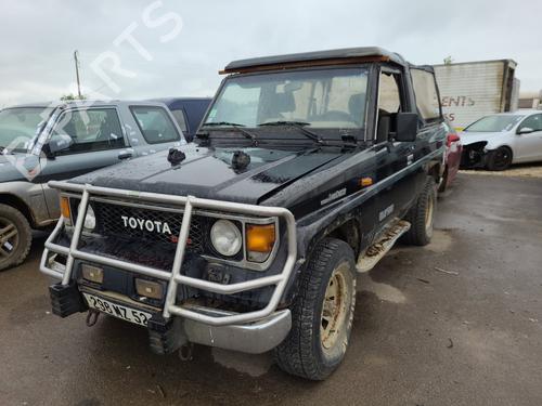 Left front indicator TOYOTA LAND CRUISER (_J7_, _JL7_) 2.4 TD (LJ70_, LJ73_, LJ70RV) | BP36337430C32 - Image 5