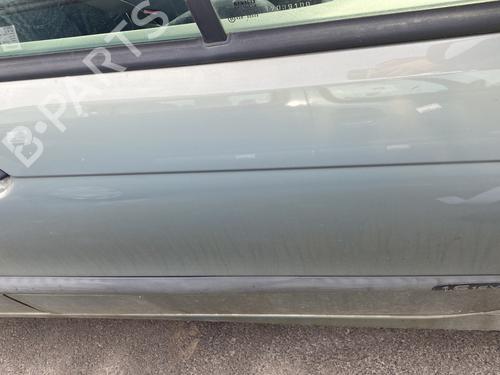 Used Right front door Right front door 30133109 30133109