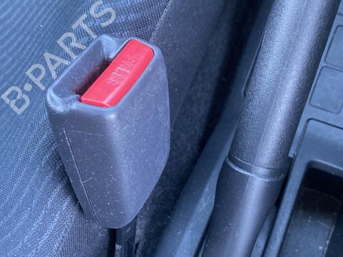 Engache cinturón Engache cinturón TOYOTA YARIS (_P9_) 1.4 D-4D (NLP90_, NLP90R) (90 hp) 33553844 33553844