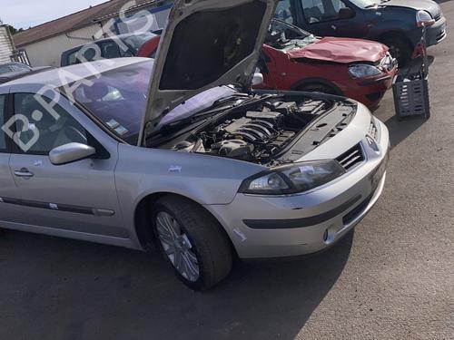 Used Front bumper reinforcement RENAULT LAGUNA II (BG0/1_) 2.0 16V (BG00, BG0K, BG0P, BG0W) (135 hp) 30150057