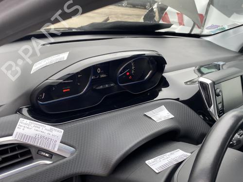 Used Dashboard PEUGEOT 2008 I (CU_) 1.2 THP 110 / PureTech 110 (110 hp) 31129066
