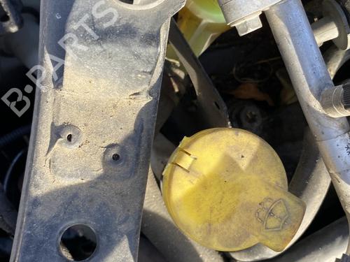 Used Windscreen washer tank RENAULT MEGANE III Grandtour (KZ0/1) 1.5 dCi (KZ09, KZ0D, KZ1G, KZ29, KZ14, KZ1W, KZ10, KZ1F,... (110 hp) 30821283