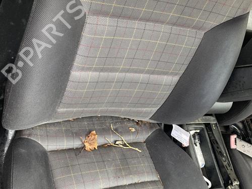 Stol høyre foran AUDI ALLROAD C5 (4BH) 2.5 TDI quattro (180 hp) 32303492