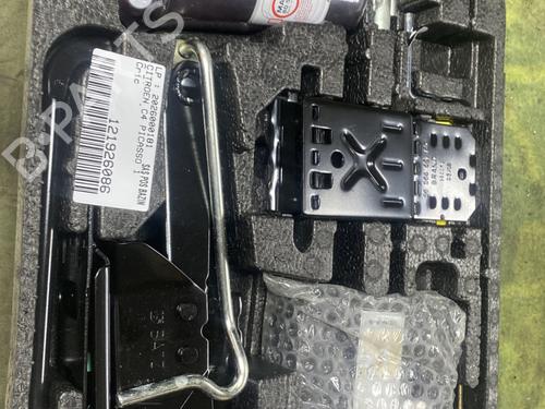 Reservehjul kit CITROËN C4 Picasso I MPV (UD_) 2.0 HDi 138 (136 hp) 32629815