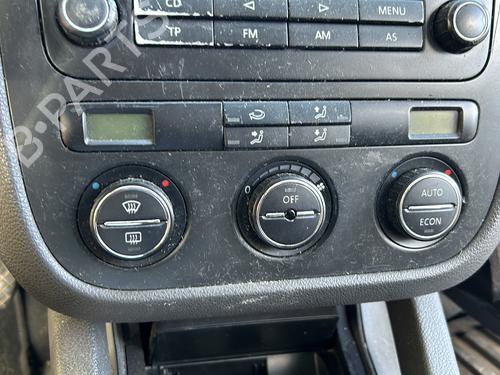Used Climate control VW GOLF V (1K1) 1.9 TDI (105 hp) 22113604