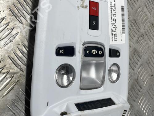 Used Interior roof light PEUGEOT 2008 II (UD_, US_, UY_, UJ_, UR_, UC_) 1.5 BlueHDI 110 (UDYHSK) (110 hp) 26568524