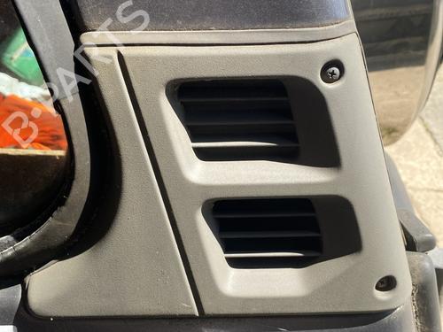 Rear left quarter glass NISSAN PATROL GR V Wagon (Y61) 2.8 TD | BP27237025C93 