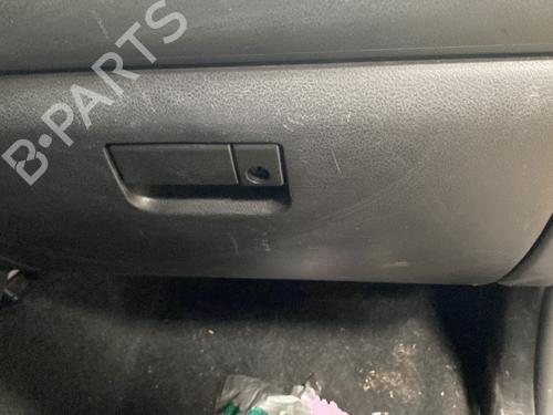 Used Glove box Glove box SUZUKI GRAND VITARA II (JT, TE, TD) 1.9 DDiS All-wheel Drive (JT419, TD44, JB419WD, JB419XD,... (129 hp) 33554431 33554431