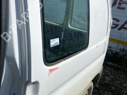 left-rear-fenders-peugeot-partner-box-bodympv-5_-g_-1996-37611654 main image