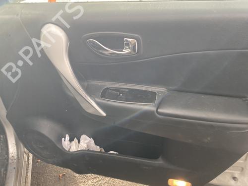 Used Front right panel RENAULT KOLEOS I (HY_) 2.0 dCi 4x4 (HY0K) (150 hp) 31953939