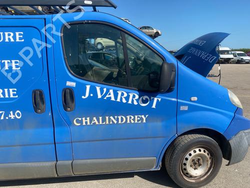 dr-hjre-fortil-renault-trafic-ii-van-fl-2001-36048226 main image
