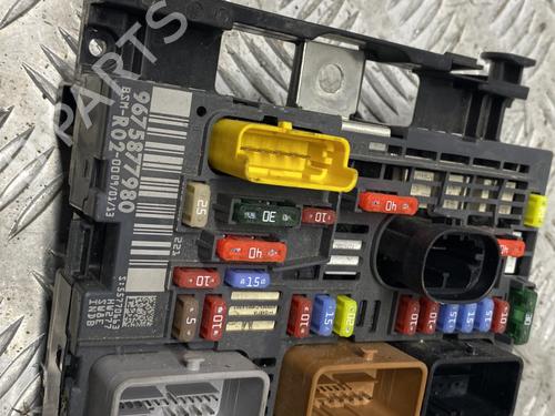 Used Fuse box PEUGEOT 3008 I MPV (0U_) 1.6 HDi (114 hp) 28614162