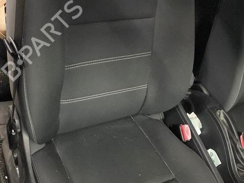 Sæde højre fortil RENAULT MEGANE III Hatchback (BZ0/1_, B3_) 1.5 dCi (BZ09, BZ0D, BZ1W, BZ29, BZ14) (110 hp) 31334446