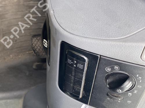 Dashboard MERCEDES-BENZ VITO Bus (W639) 115 CDI (639.701, 639.703, 639.705) | BP30603868C46