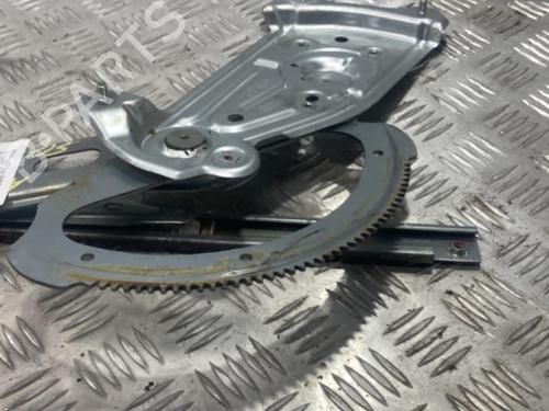 Used Front right window mechanism Front right window mechanism RENAULT SCÉNIC III (JZ0/1_) 1.5 dCi (JZ02, JZ0R) (95 hp) 19905730 19905730