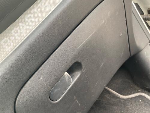 Used Glove box Glove box 38064203 38064203