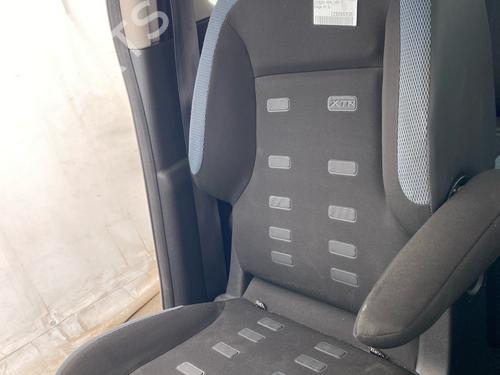 Asiento delantero derecho Asiento delantero derecho CITROËN BERLINGO / BERLINGO FIRST MPV (MF_, GJK_, GFK_) [1996-2026] 37172163 37172163