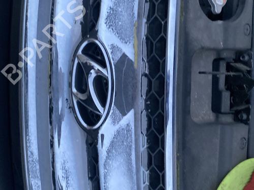 Grille HYUNDAI SANTA FÉ II (CM) 2.2 CRDi GLS 4x4 | BP30133160C40