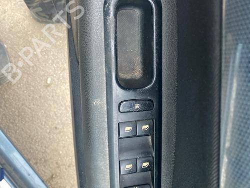 Used Left front window switch Left front window switch PEUGEOT 407 SW (6E_, 6D_) 2.0 HDi 135 (136 hp) 40124615 40124615