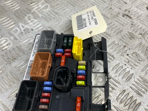 Fuse box CITROËN C3 II (SC_) 1.4 HDi 70 (SC8HZC, SC8HR0, SC8HP4) | BP36248191E1 - Image 3