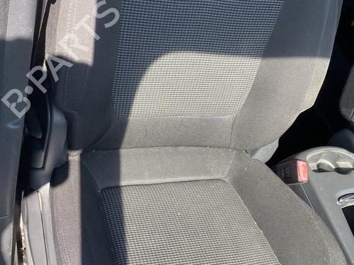 Right front seat PEUGEOT 5008 (0U_, 0E_) 2.0 HDi 150 / BlueHDi 150 | BP26743799C16 