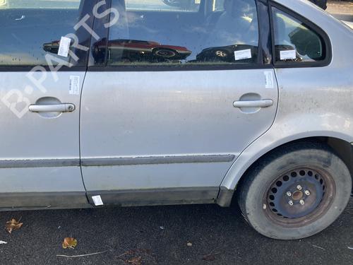 Dør venstre bagtil VW PASSAT B5 (3B2) 1.8 (125 hp) 22114357