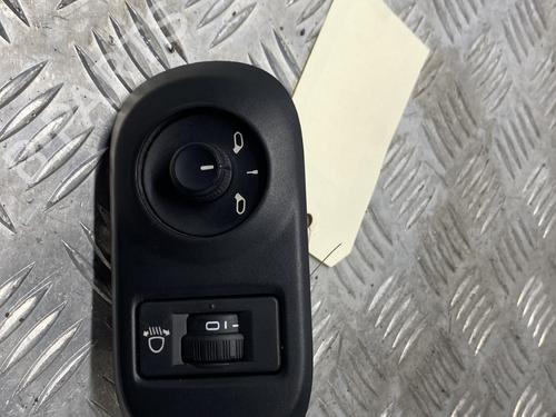 Mirror switch CITROËN C4 CACTUS 1.6 BlueHDi 100 | BP27617785I25 - Image 4