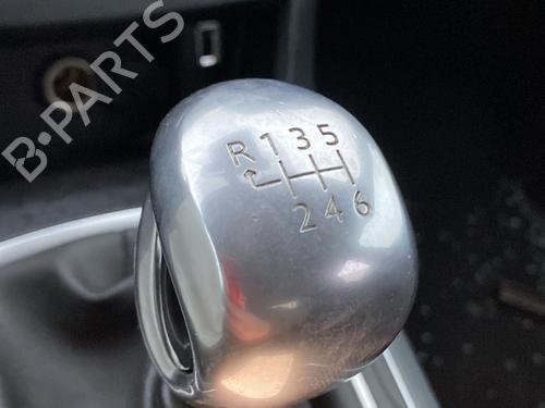 Manete velocidades PEUGEOT 308 II (LB_, LP_, LW_, LH_, L3_) 1.6 BlueHDi 120 (120 hp) 32347646