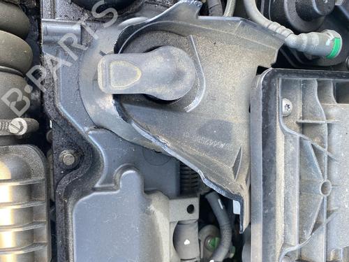 Used Valve cover Valve cover 36095218 36095218