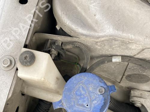 windscreen-washer-tank-peugeot-308-ii-lb_-lp_-lw_-lh_-l3_-2013-2014-2015-2016-2017-2018-2019-2020-2021-32021292 main image