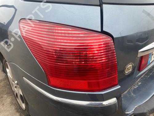 Used Left taillight Left taillight PEUGEOT 407 SW (6E_, 6D_) 2.0 HDi 135 (136 hp) 40124547 40124547